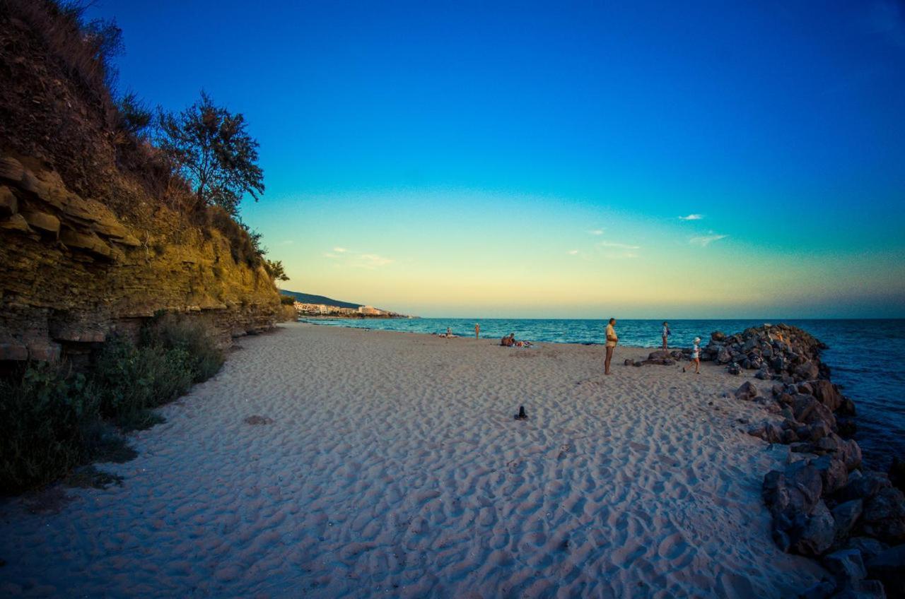 Prestige Fort Beach - Premium Apartments Sveti Vlas Dış mekan fotoğraf