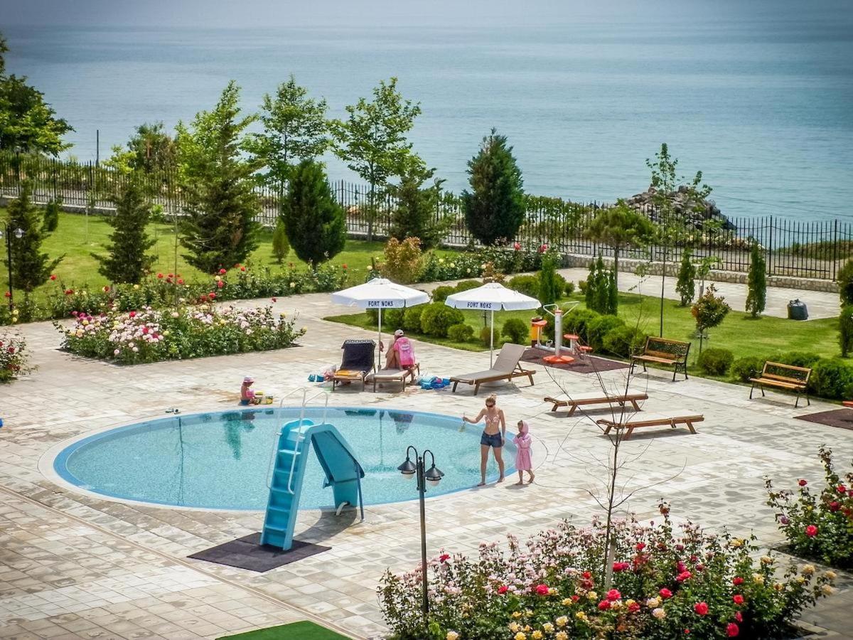 Prestige Fort Beach - Premium Apartments Sveti Vlas Dış mekan fotoğraf