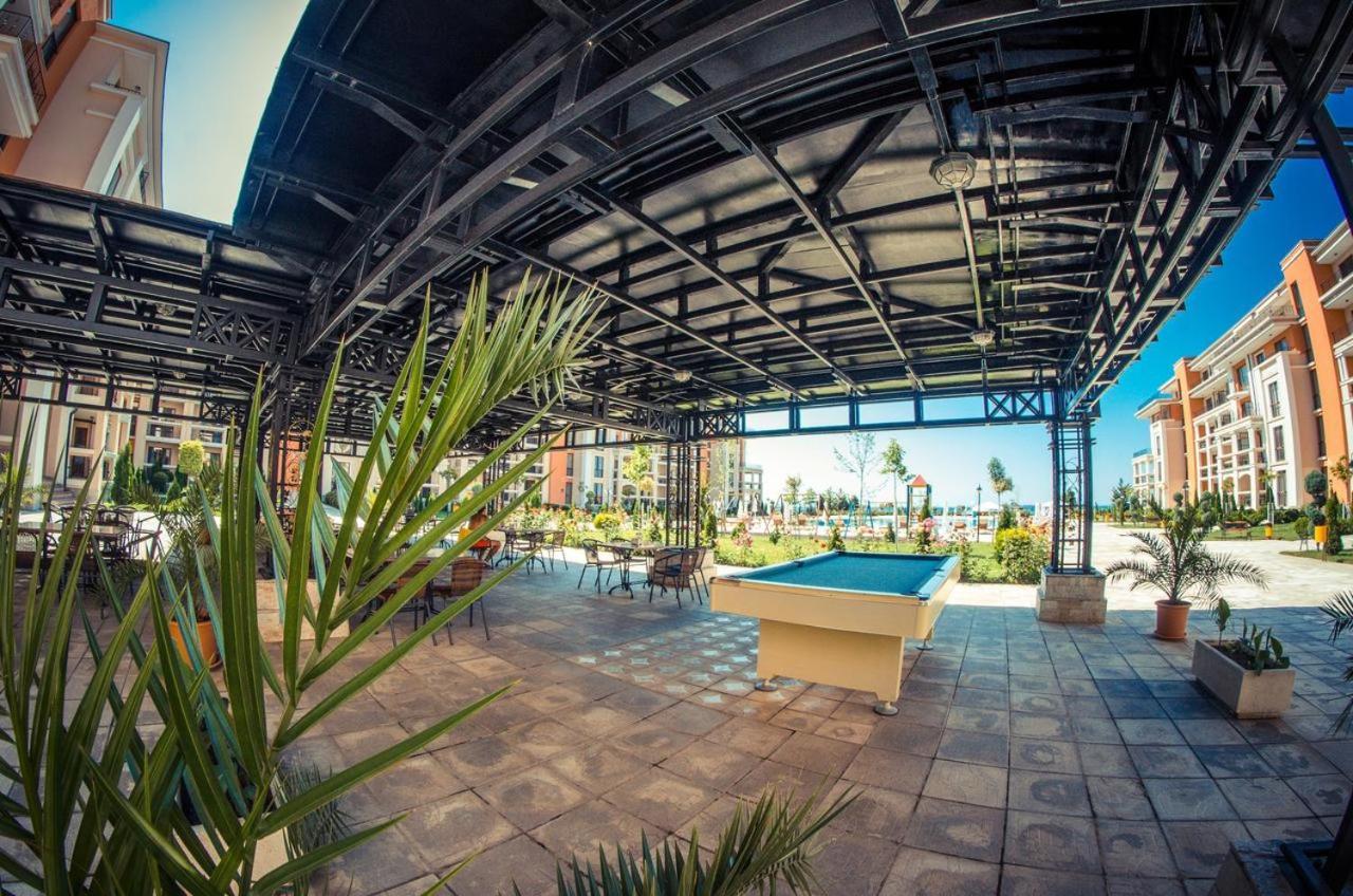 Prestige Fort Beach - Premium Apartments Sveti Vlas Dış mekan fotoğraf